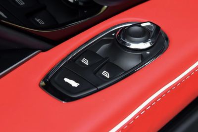 2020款 DBS Superleggera V12 Volante-内饰-图片-有驾