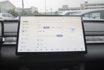 2025款 555鸿运版-内饰-图片-有驾