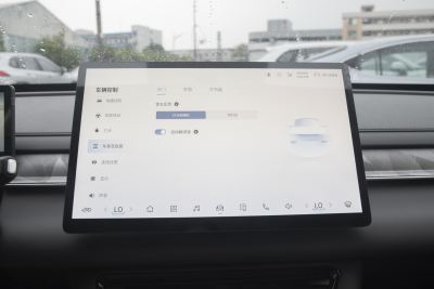 2025款 555鸿运版-内饰-图片-有驾