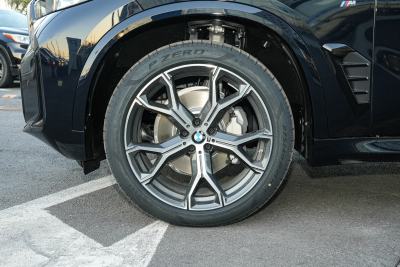 2026款 xDrive 30Li 尊享型M运动曜夜套装-外观-图片-有驾