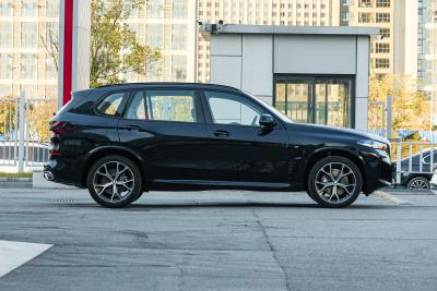 2026款 xDrive 30Li 尊享型M运动曜夜套装-外观-图片-有驾