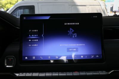 2024款 火星7 2.0T柴油自动四驱标轴乐享型-内饰-图片-有驾