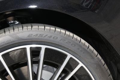 2026款 改款 E 300 L 尊贵型-外观-图片-有驾