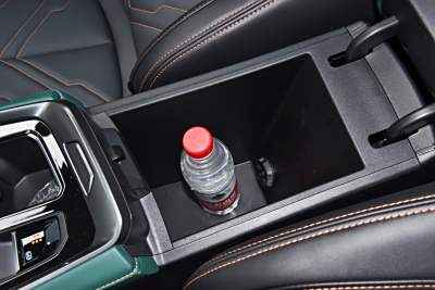 2023款 第二代 1.5T 运动版 尊贵型-内饰-图片-有驾