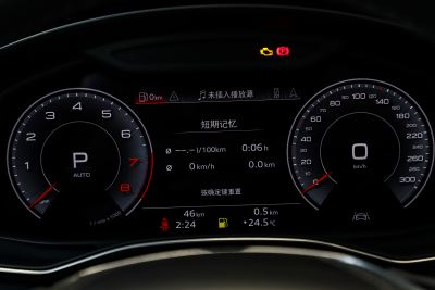 2024款 45 TFSI quattro 奢享型-内饰-图片-有驾