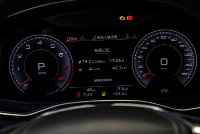 2024款 45 TFSI quattro 奢享型-内饰-图片-有驾