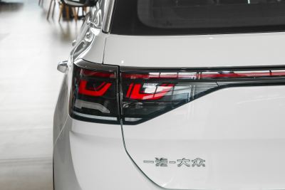2025款 改款 300TSI DSG两驱辰光版-外观-图片-有驾