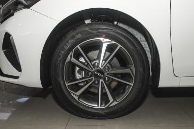 2024款 1.5L CVT舒适优享版-外观-图片-有驾