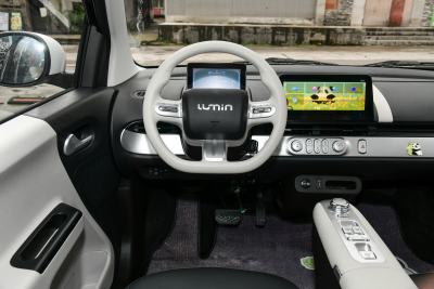 2025款 301km 萌宝版-内饰-图片-有驾