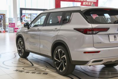 2023款 1.5T CVT四驱尊享版 5座-外观-图片-有驾