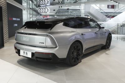 2026款 旗舰quattro型-外观-图片-有驾