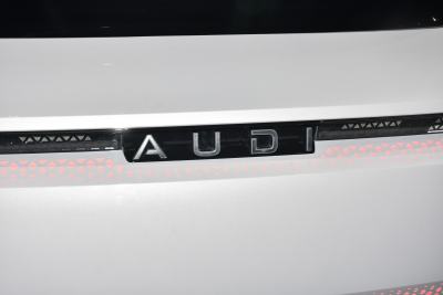 2026款 旗舰quattro型-外观-图片-有驾