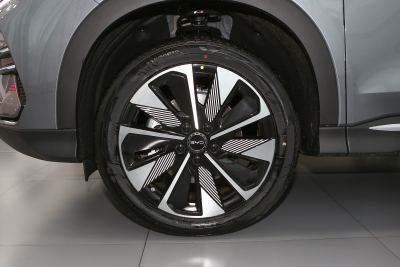 2025款 EV 520km 尊贵型-外观-图片-有驾