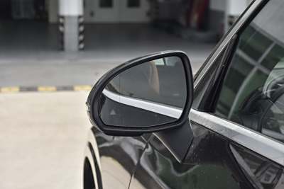 2025款 改款 GLC 300 L 4MATIC 动感型 7座-外观-图片-有驾