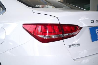 2020款 1.5L 手动豪华版 国VI-外观-图片-有驾