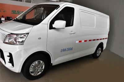 2022款 纯电动厢式运输车4498车长平顶背掀门2座60kW 41.86kWh-外观-图片-有驾