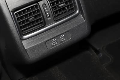 2025款 双擎 2.0HG 光辉版-空间-图片-有驾