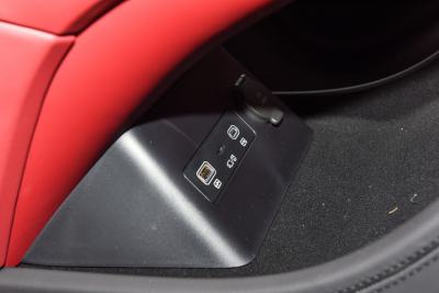 2026款 闪充旗舰型-内饰-图片-有驾