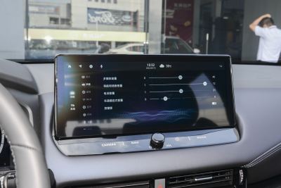 2023款 1.3T CVT旗舰版-内饰-图片-有驾