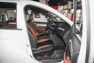 2020款 1.5T 手动豪华型-空间-图片-有驾