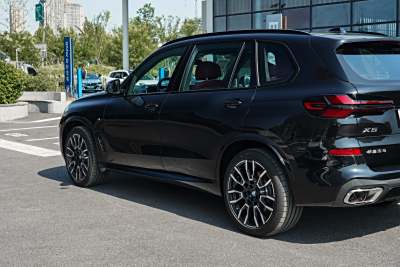 2025款 xDrive 40Li M运动曜夜套装-外观-图片-有驾