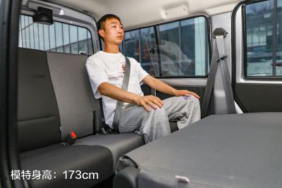 2022款 1.3L高功版基本型-空间-图片-有驾