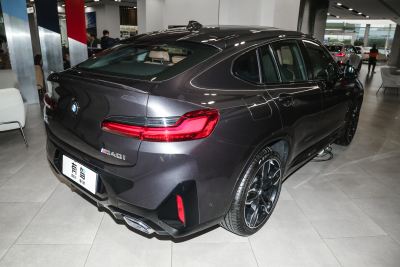 2022款  M40i-外观-图片-有驾