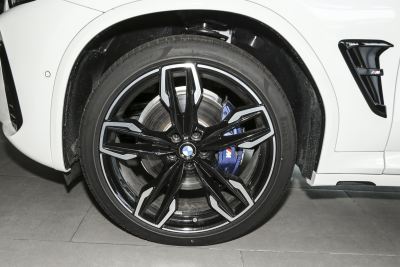 2022款  M40i-外观-图片-有驾