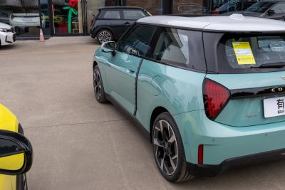 2025款 452km COOPER SE 春日于海限定版-外观-图片-有驾