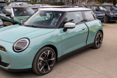 2025款 452km COOPER SE 春日于海限定版-外观-图片-有驾