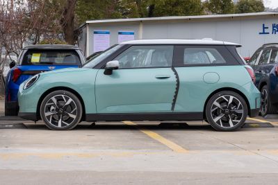 2025款 452km COOPER SE 春日于海限定版-外观-图片-有驾