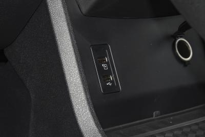 2025款 卓越版 230TCI 自动豪华版 5座-内饰-图片-有驾