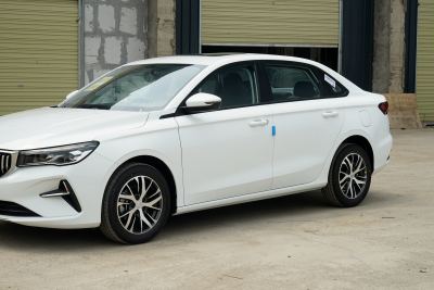 2025款 第4代 1.5L 手动龙腾版-外观-图片-有驾