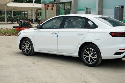 2025款 第4代 1.5L 手动龙腾版-外观-图片-有驾