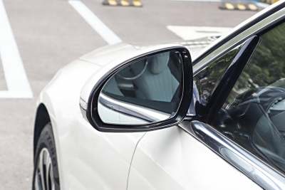 2025款 改款 E 300 L 豪华型-外观-图片-有驾