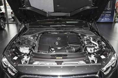 2025款 改款 E 300 L 豪华型-外观-图片-有驾