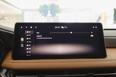 2024款 2.0T 四驱豪华版-内饰-图片-有驾