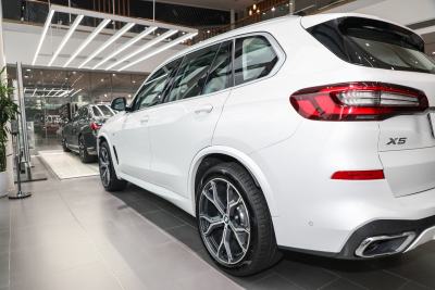 2022款 xDrive40i 尊享型 M运动套装-外观-图片-有驾