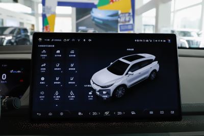 2023款 四驱超混旗舰六座版-内饰-图片-有驾