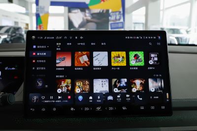 2023款 四驱超混旗舰六座版-内饰-图片-有驾