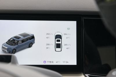 2024款 七座过道版四驱 108kWh-内饰-图片-有驾