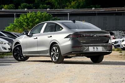 2026款 L 300TSI DSG 精英型-外观-图片-有驾 2026款 L 300TSI DSG 精英型-外观-图片-有驾