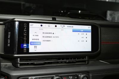 2024款 2.0T 罗宾汉四门版-内饰-图片-有驾
