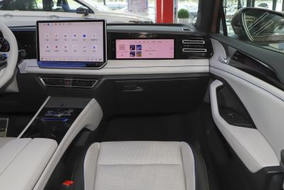 2024款 PRO 330TSI 两驱R-Line智领版-内饰-图片-有驾