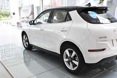 2025款 430km 尊荣型-外观-图片-有驾 2025款 430km 尊荣型-外观-图片-有驾