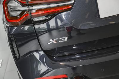 2022款 改款二 xDrive30i 领先型 M曜夜套装-外观-图片-有驾