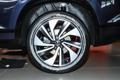 2024款 330TSI 两驱尊贵高能版-外观-图片-有驾 2024款 330TSI 两驱尊贵高能版-外观-图片-有驾