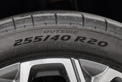 2026款 2.0T quattro 尊享动感型-外观-图片-有驾