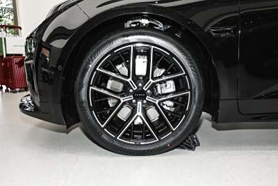 2026款   95度四驱 Max版-外观-图片-有驾