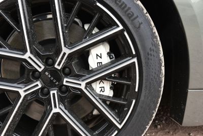 2026款   95度四驱 Max版-外观-图片-有驾